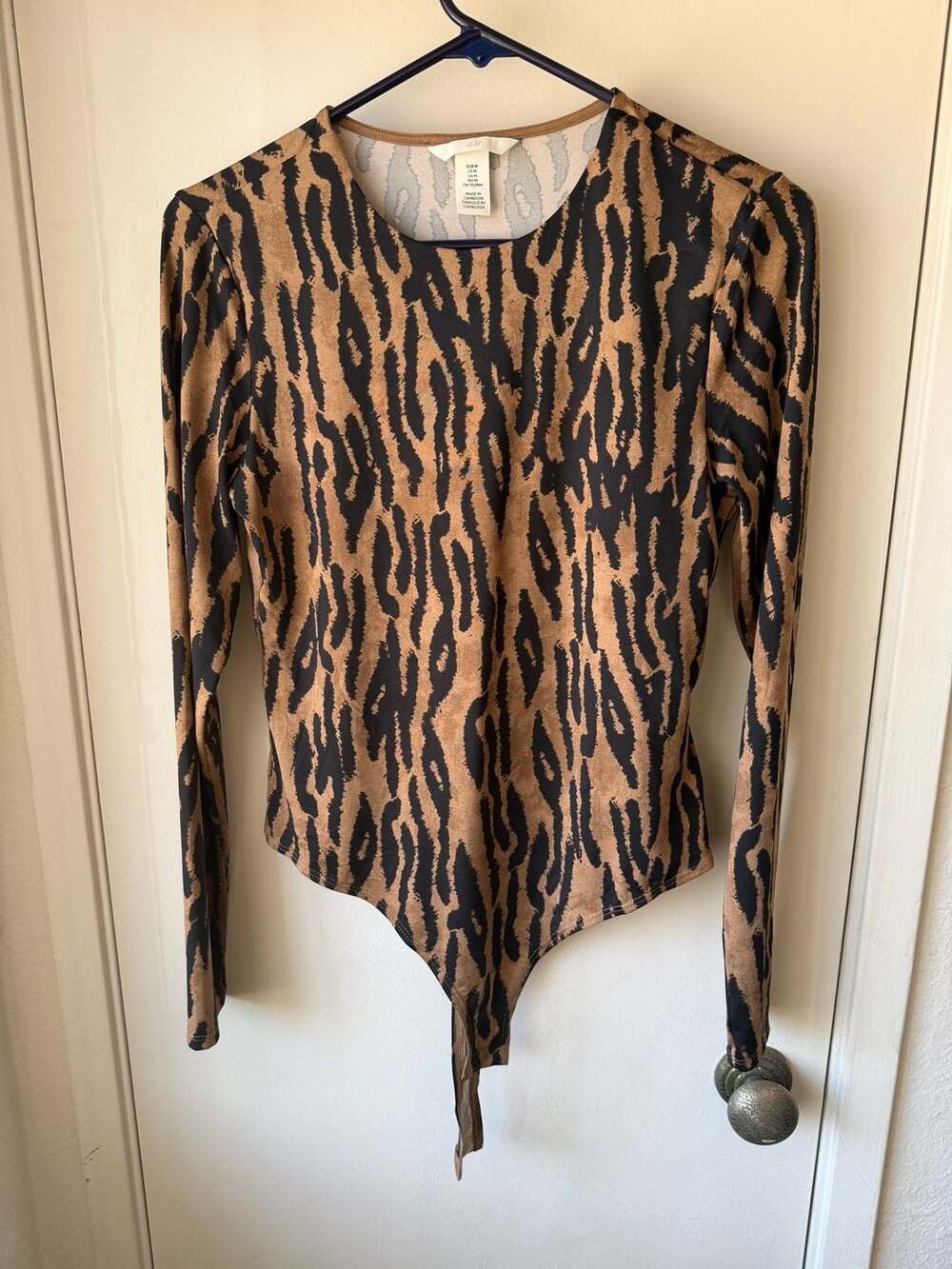 H&M Long Sleeve Animal Print Bodysuit
